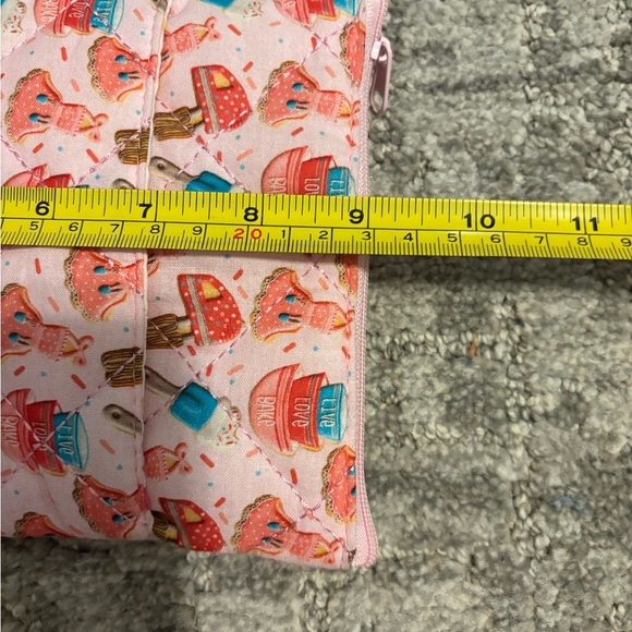 The Flour Box Cookie Theme Book Sleeve - Picture 6 of 7